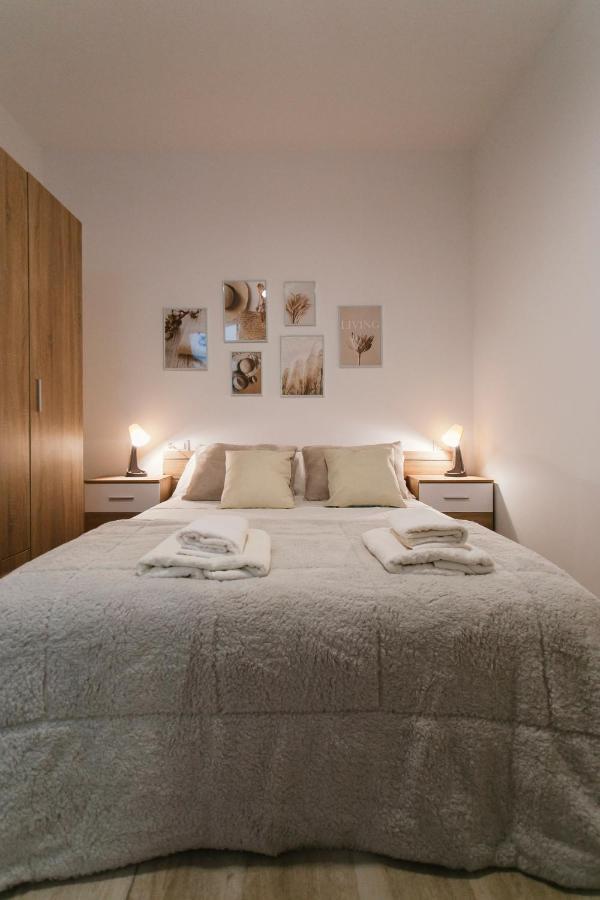 O&L San Luis Feel At Home In A Renovated Apartment إشبيلية المظهر الخارجي الصورة